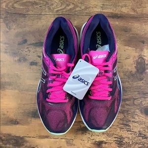 Women’s Asics Running Shoes Size 9